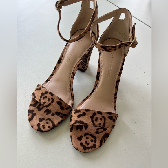 Kelly and Katie - Hailee Heel Brown Leopard Print Faux Leather Ankle Strap 8.5 - Picture 10 of 13